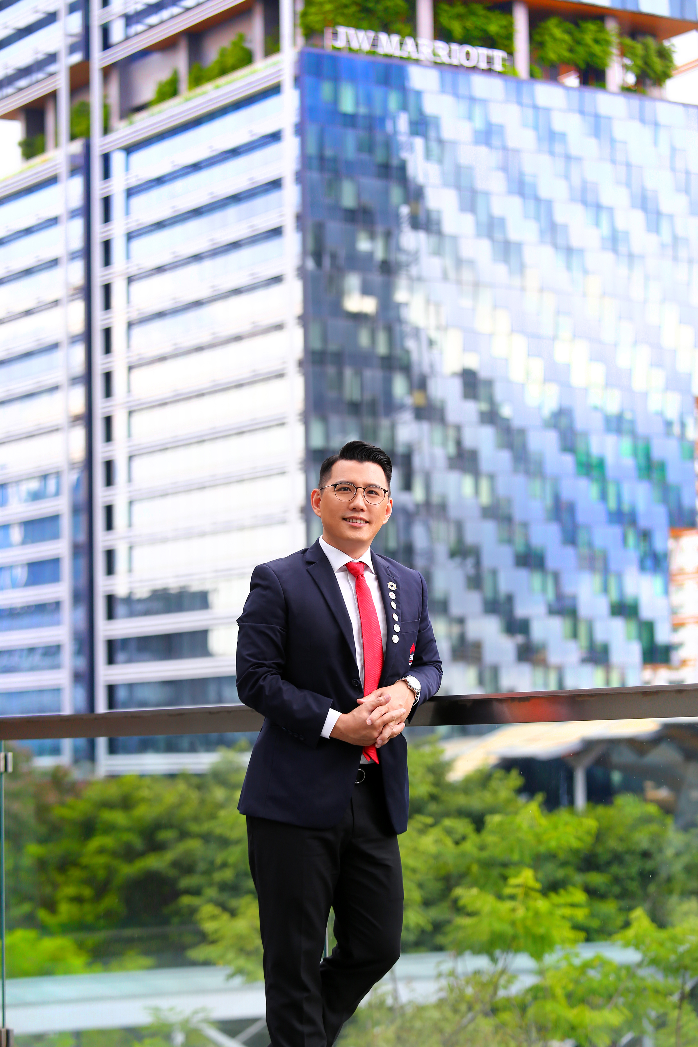 Ryan Lim sharing data-driven Singapore property market analysis and insights with clients